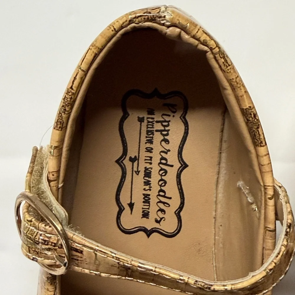Charming Girls Gold Dress Shoes with Bow